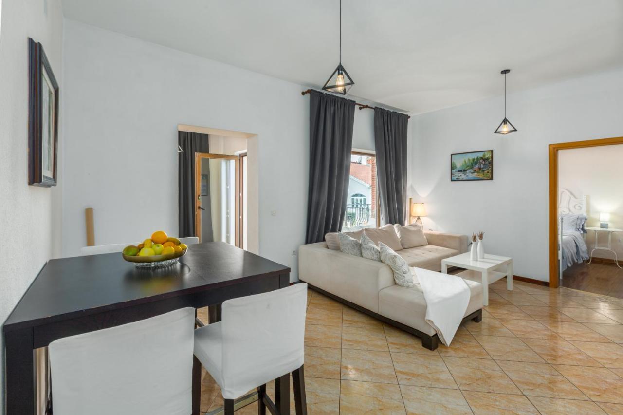 Apartments Zomzi Porec Bagian luar foto